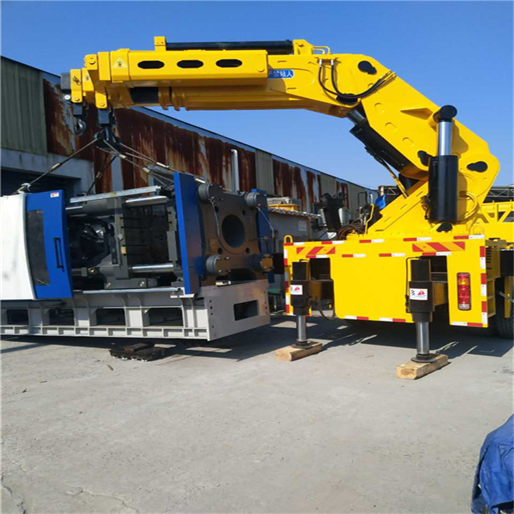 江安 大吨位折臂吊出租费用解析：一小时租赁多少钱