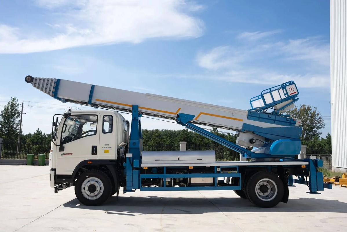 江安云梯上料车租赁费用