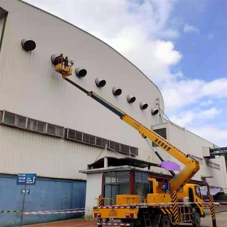 江安高空作业车出租服务：专业广告牌安装解决方案