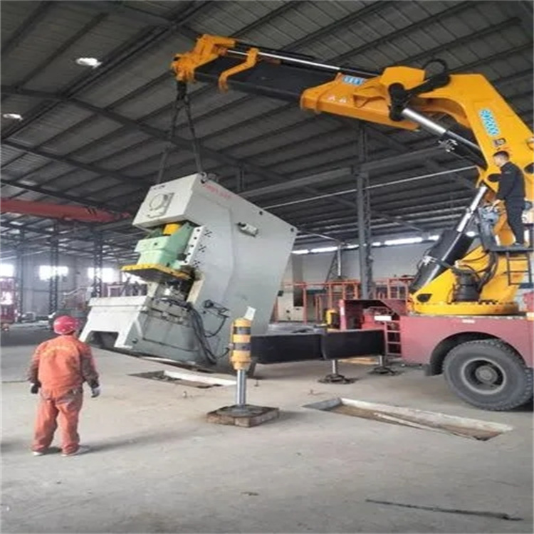 江安80吨折臂吊车出租附近电话